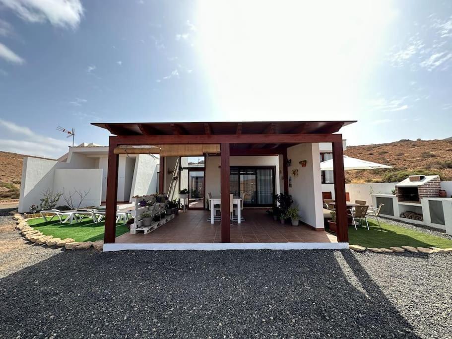 Private Villa With Pool In The Mountains Pajara  Exterior photo